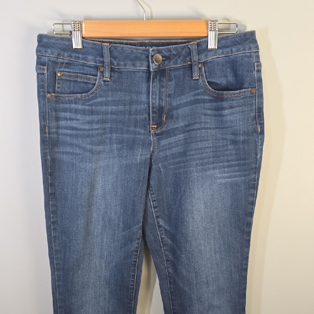 a.n.a Jeans Women's Size 8 Blue Straight Leg Denim Jeans in Blue - Picture 3 of 10